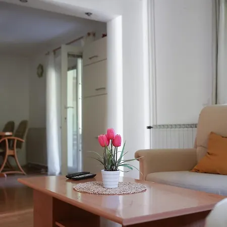 Sunset Bed & Breakfast 4*