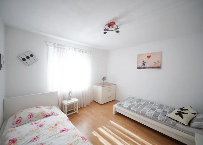 לינה וארוחת בוקר Sunset